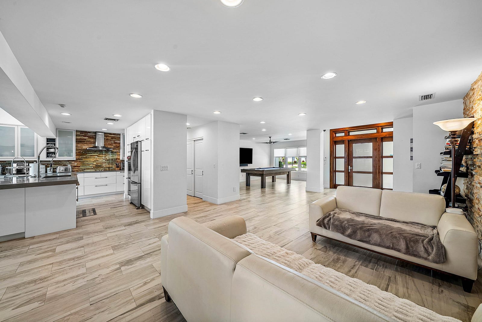 740 NE 36th Street — photo 8