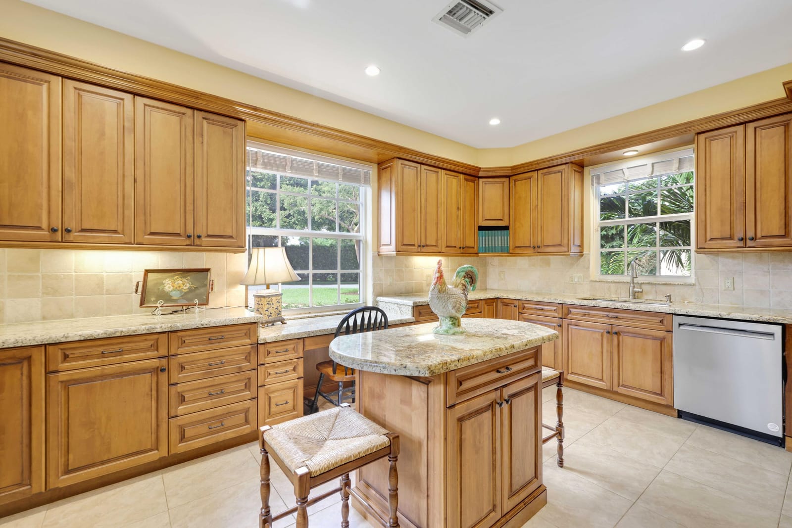 36 Country Road, Village of Golf, FL 33436 photo 23