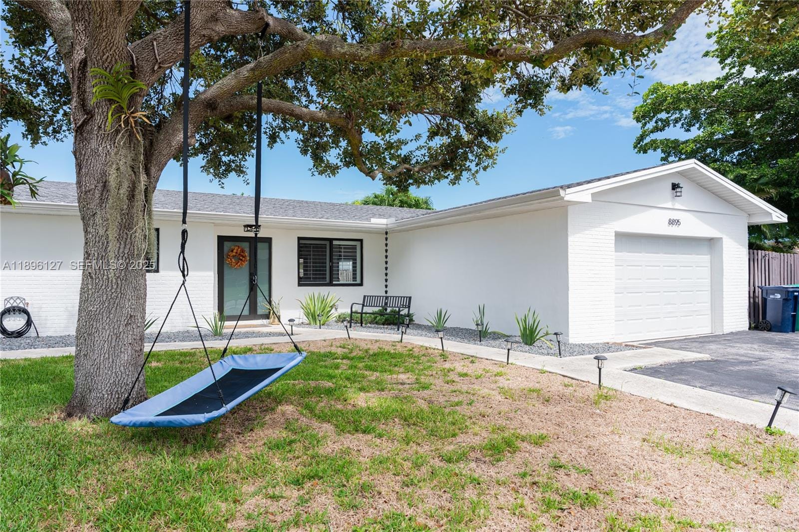 8895 SW 197th Terrace, Cutler Bay, FL 33157 photo 2