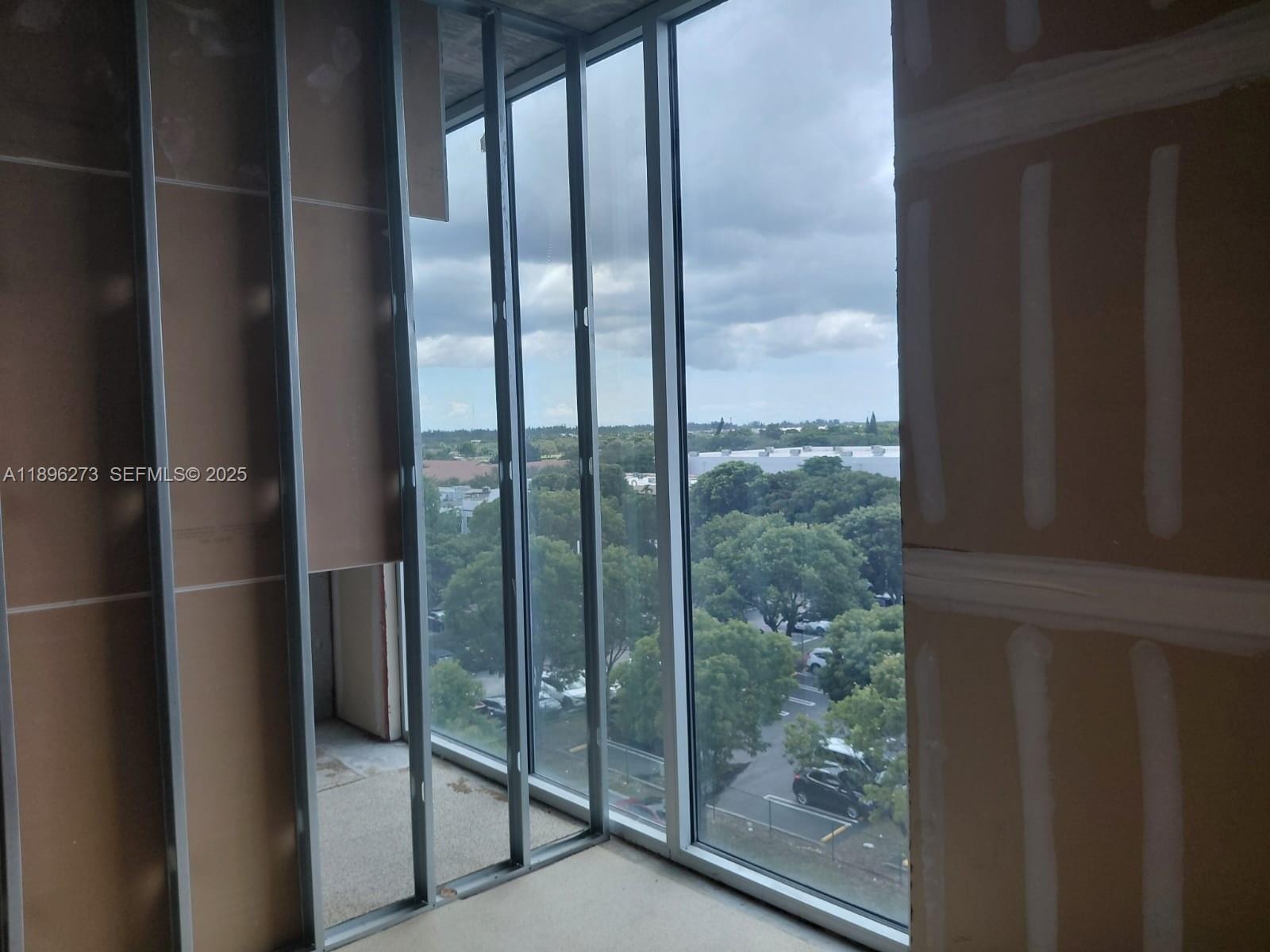 10450 NW 33rd Street 406 — photo 12
