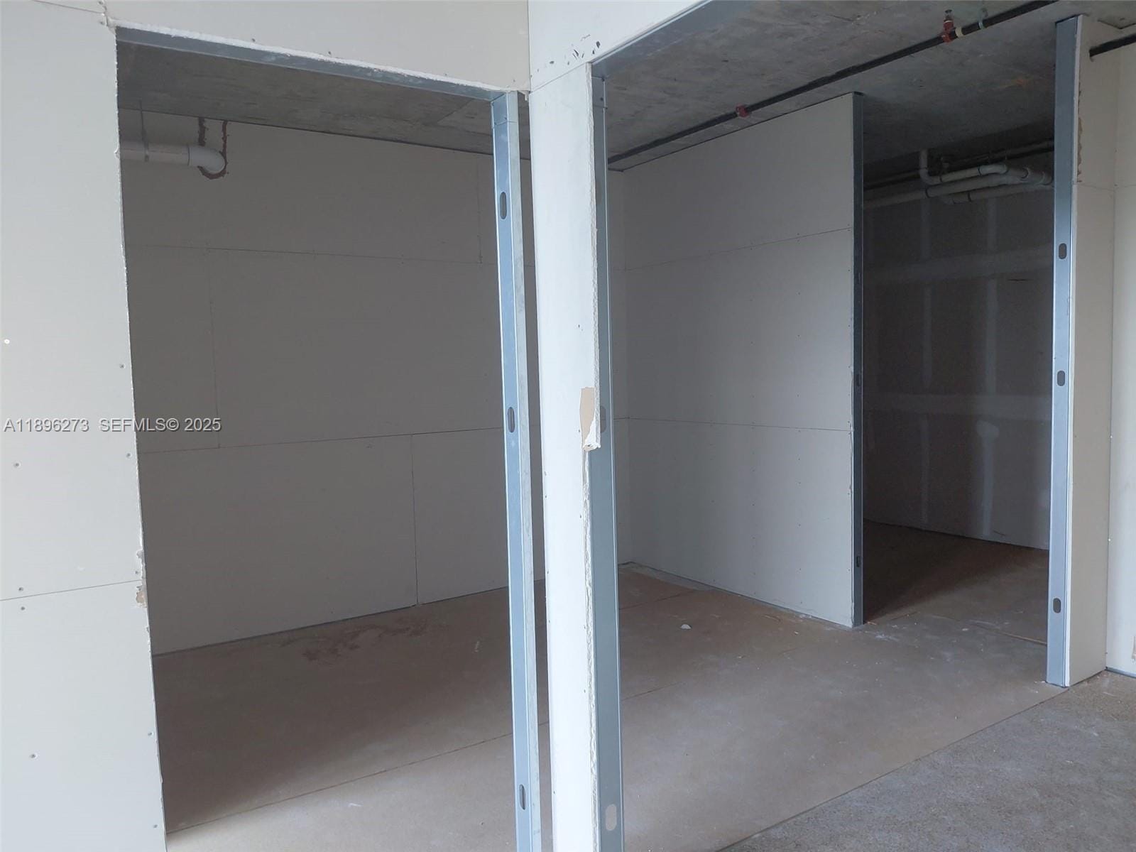 10450 NW 33rd Street 406 — photo 8