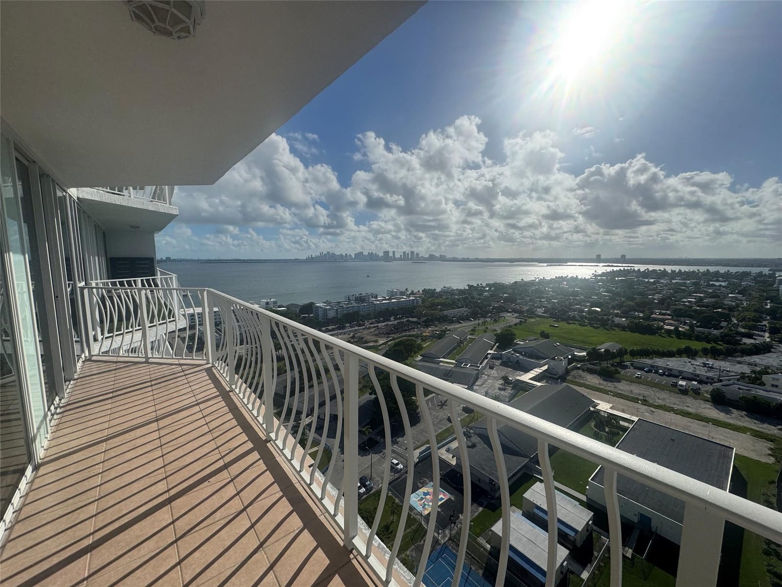 7601 E Treasure Drive 2403, North Bay Village, FL 33141
