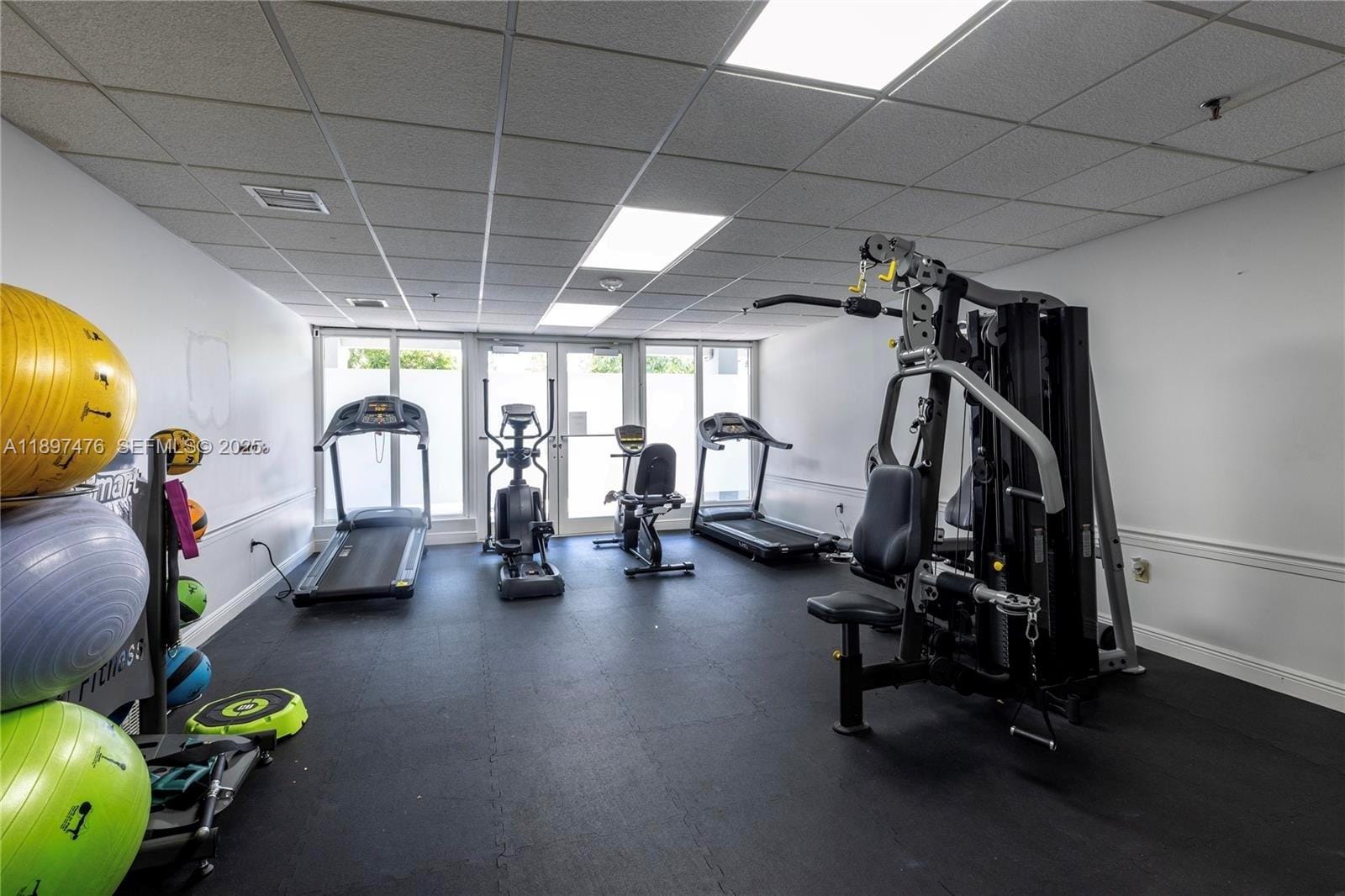 3200 Collins Avenue 8-4, Miami Beach, FL 33140 photo 11
