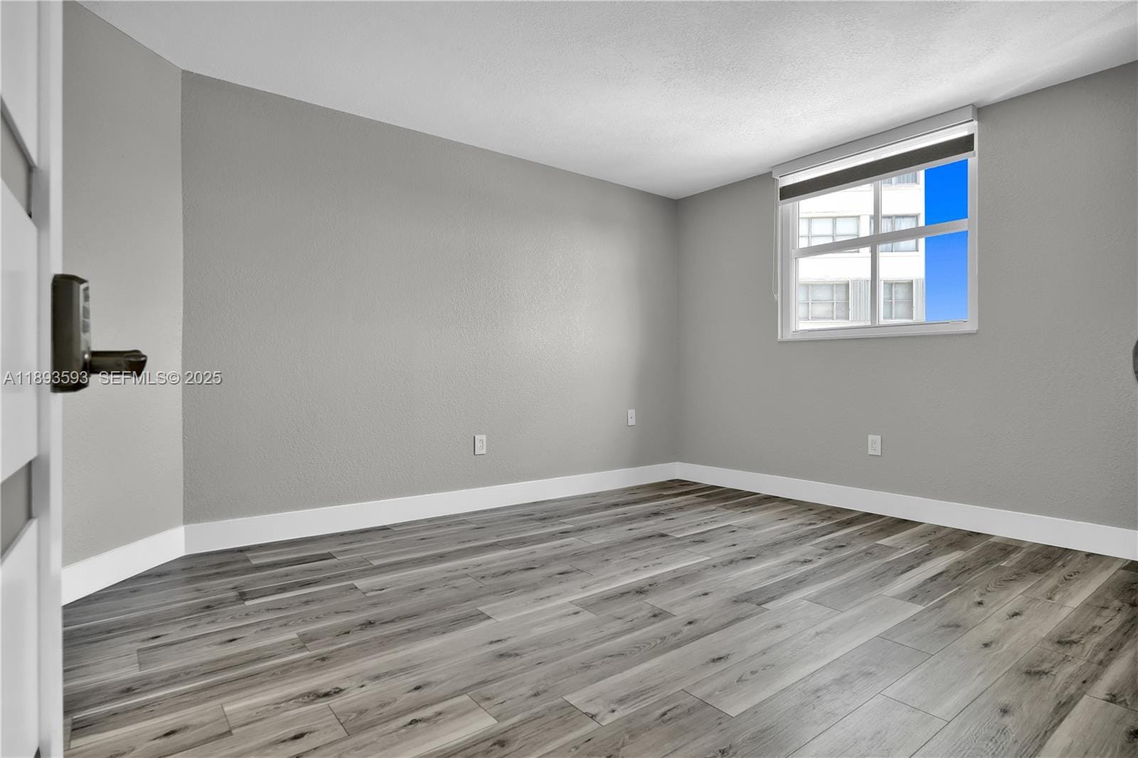 5880 Collins Avenue 403, Miami Beach, FL 33140 photo 13