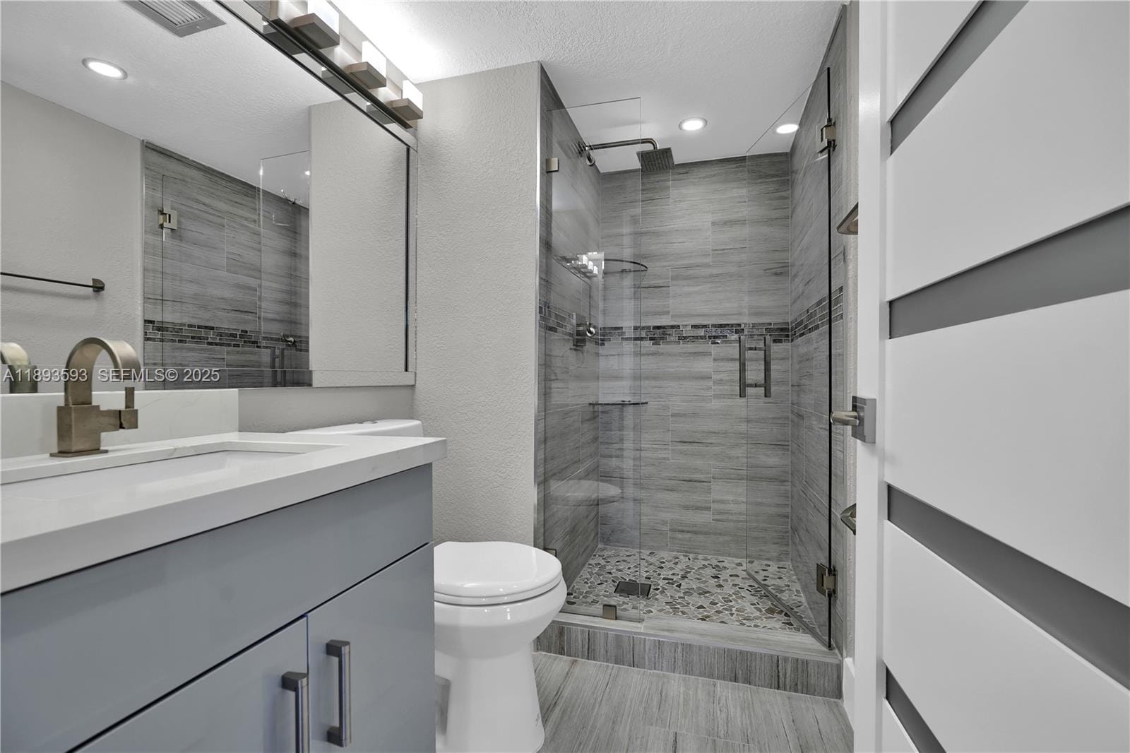 5880 Collins Avenue 403, Miami Beach, FL 33140 photo 20