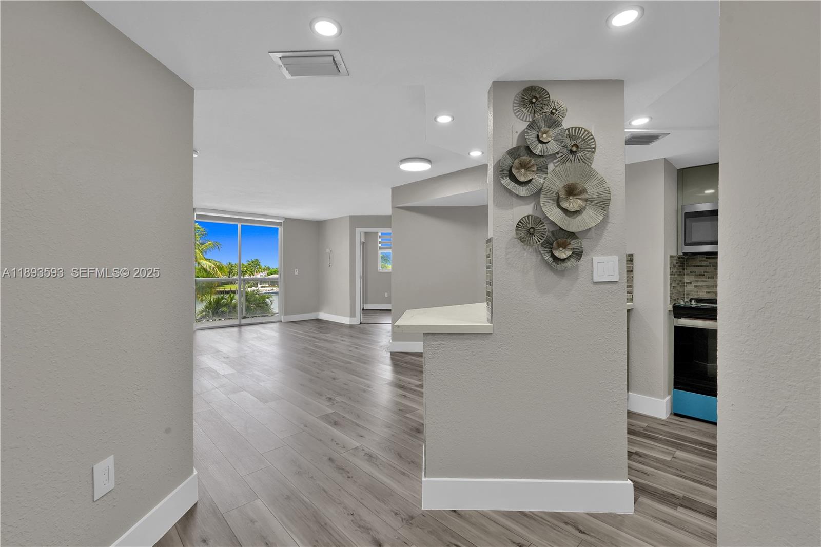 5880 Collins Avenue 403, Miami Beach, FL 33140, Miami Beach
