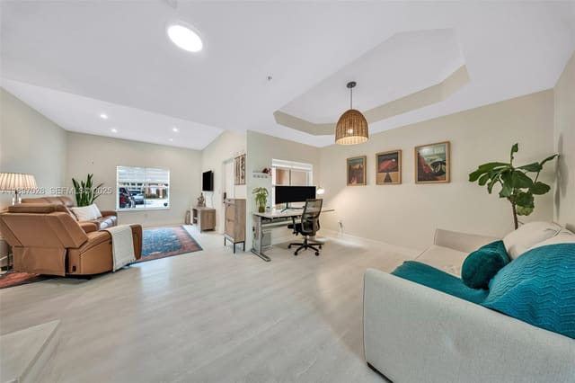 1025 SW 143rd Avenue 1303, sold in Pembroke Cay Condo, Pembroke Pines, FL