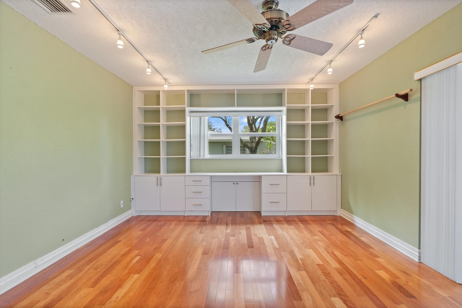 2303 Lowson Boulevard D, Delray Beach, FL 33445 photo 18