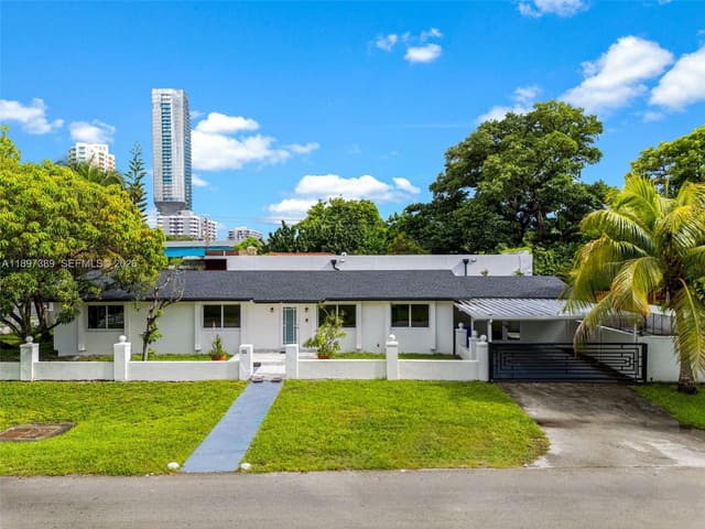 50 SW 26th Road, sold in Brickell Hammock Un 1, Miami, FL