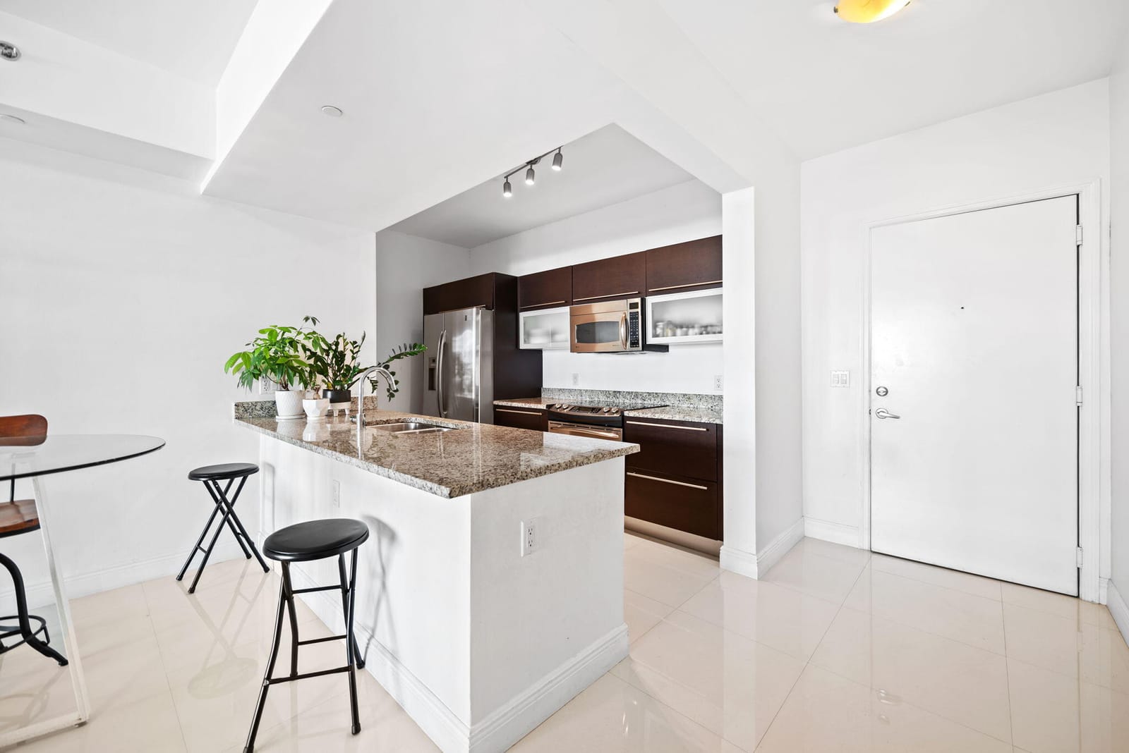 951 Brickell Avenue 400 — photo 6