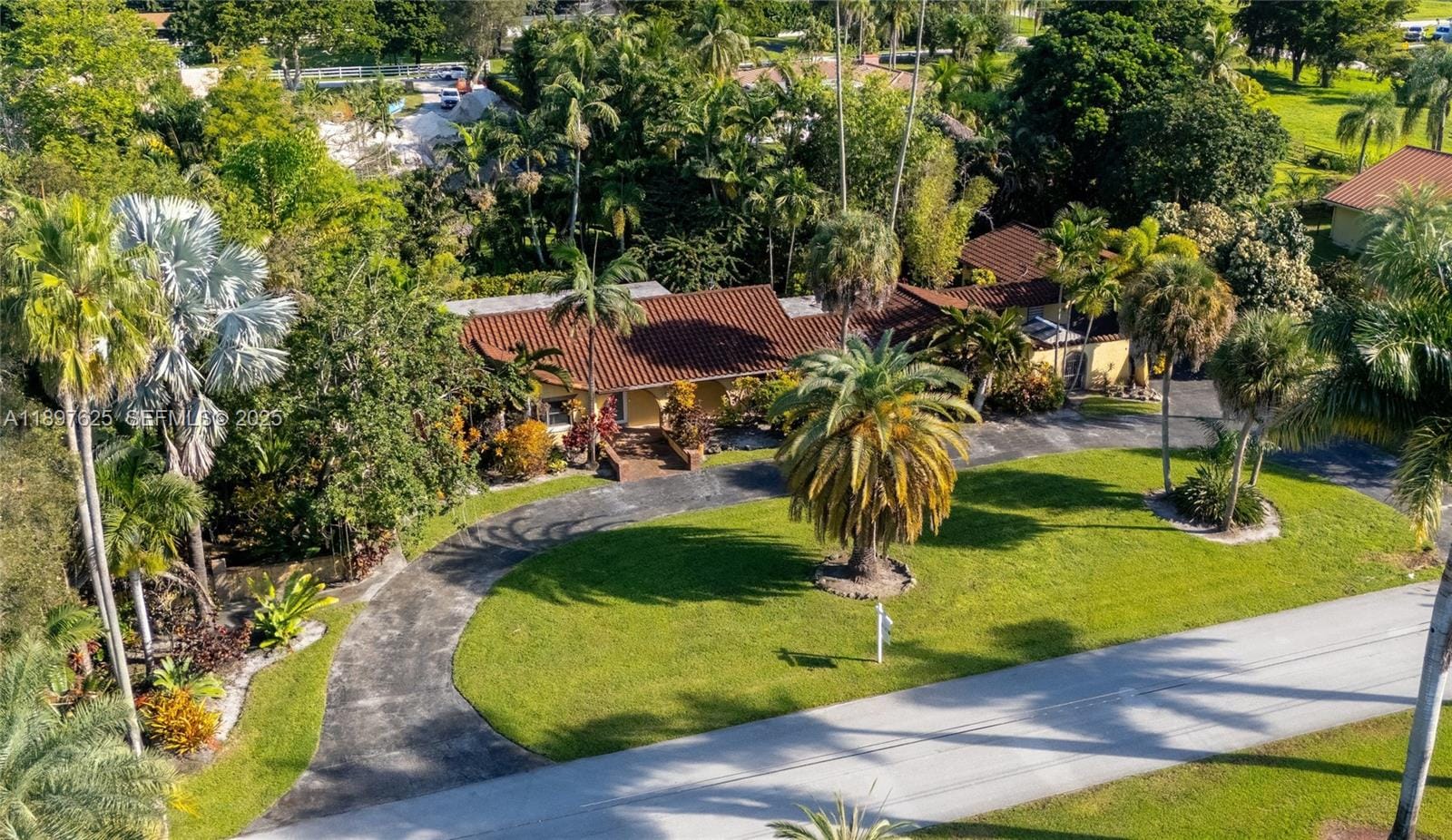 11851 NW 7th Street, Plantation, FL 33325