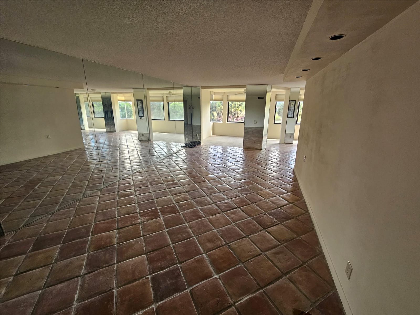 4770 Fountains Drive S 303 — photo 4