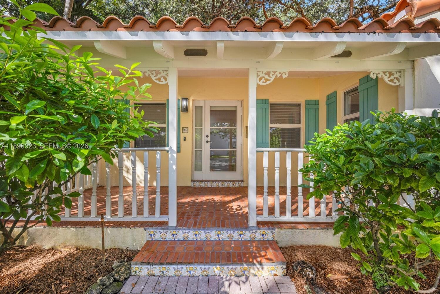 1100 El Rado Street — photo 5