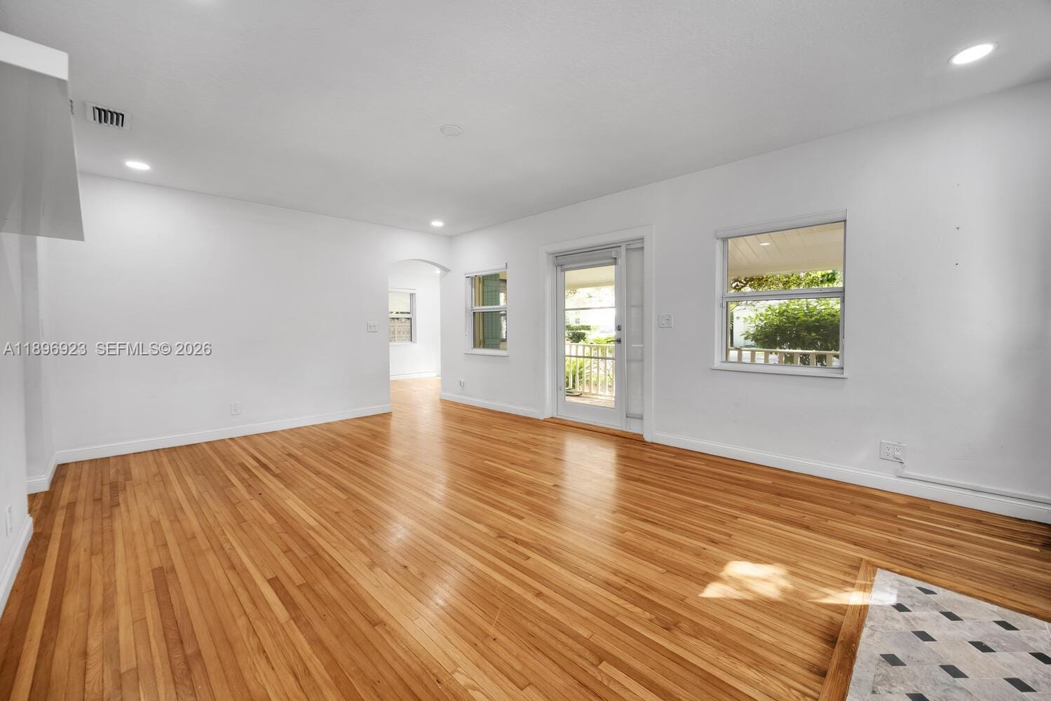1100 El Rado Street — photo 10