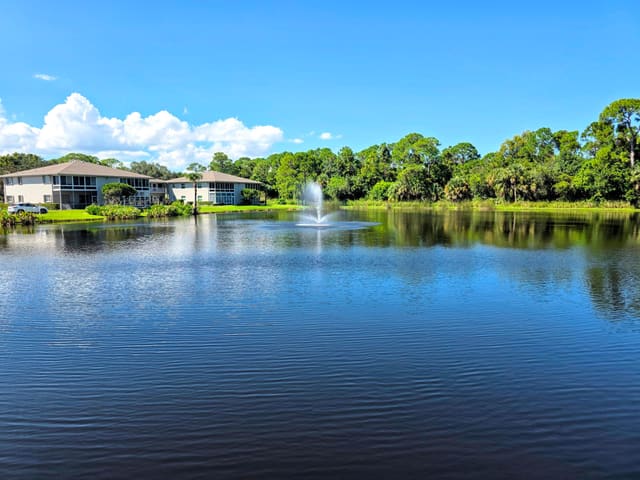 4 Lake Vista Trail 202, Port St. Lucie, FL 34952