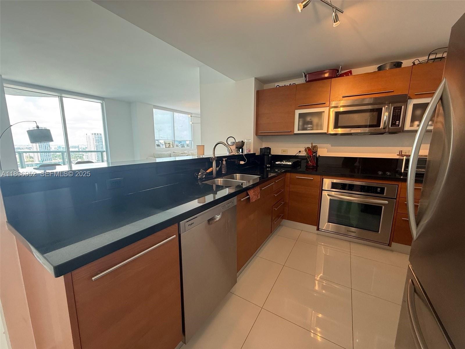 244 Biscayne Boulevard 3708 — photo 12