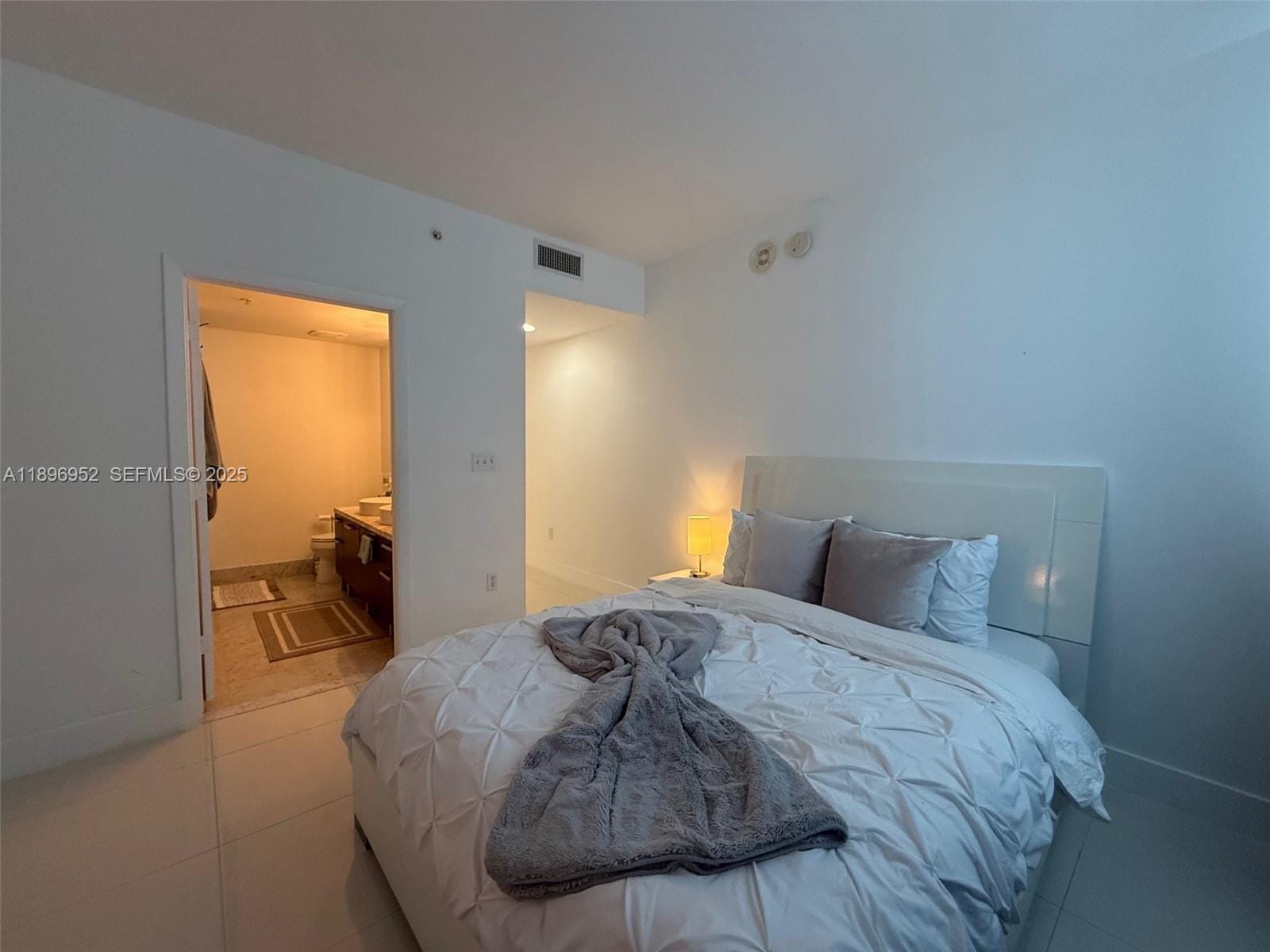 244 Biscayne Boulevard 3708, Miami, FL 33132 photo 28