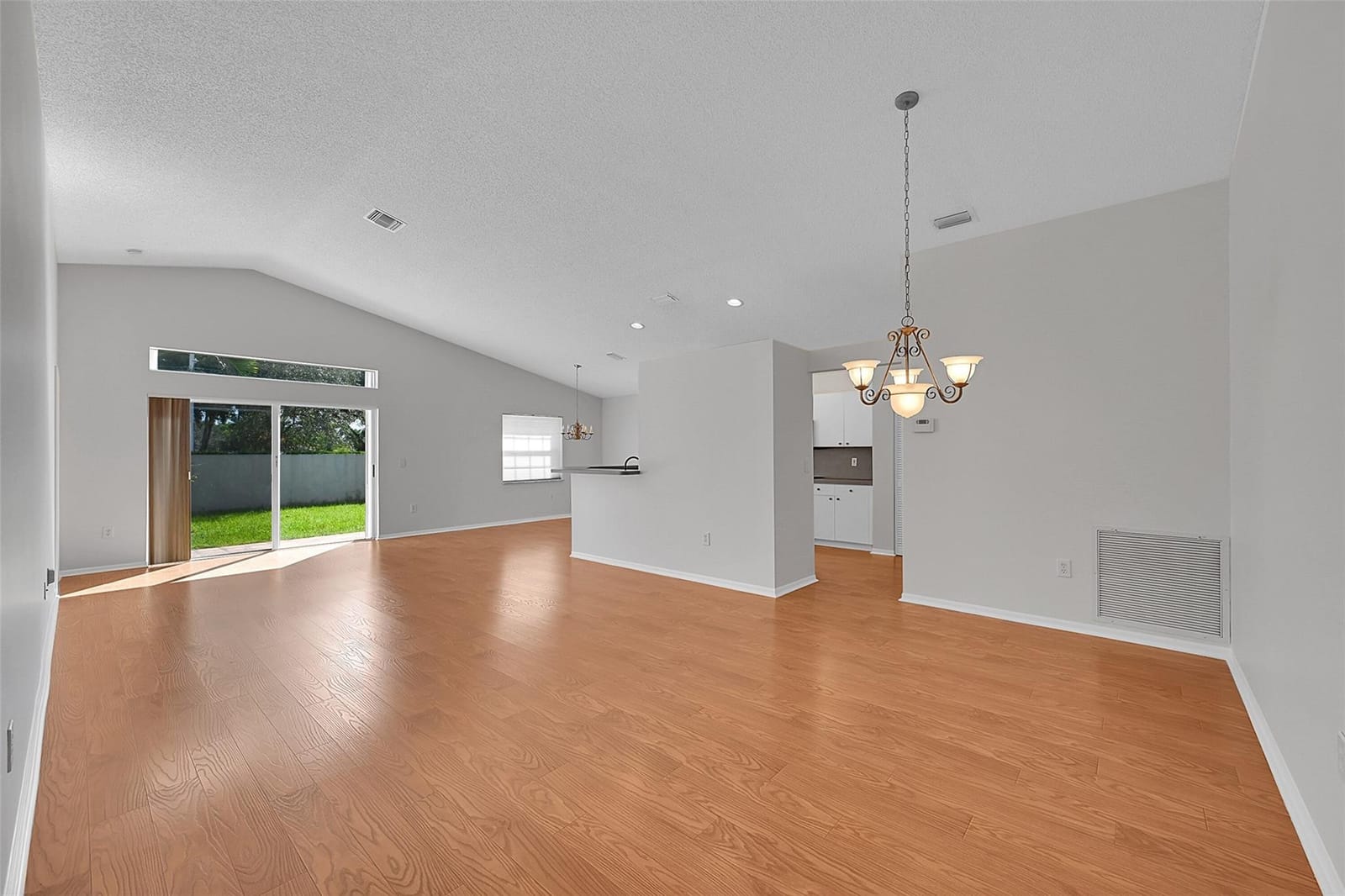 8540 NW 46th Drive — photo 9
