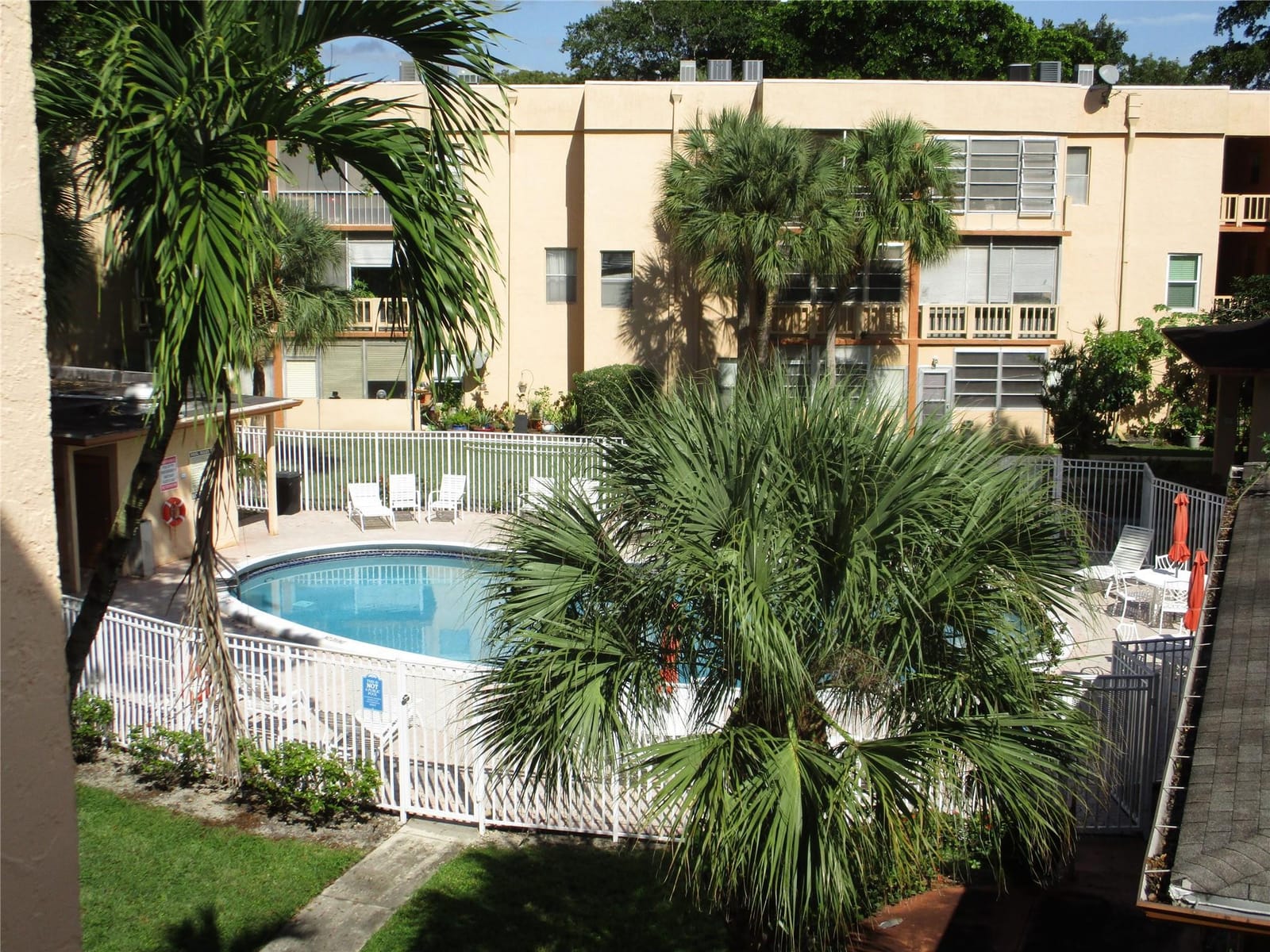 8390 Lagos De Campo Boulevard 304, Tamarac, FL 33321 photo 25