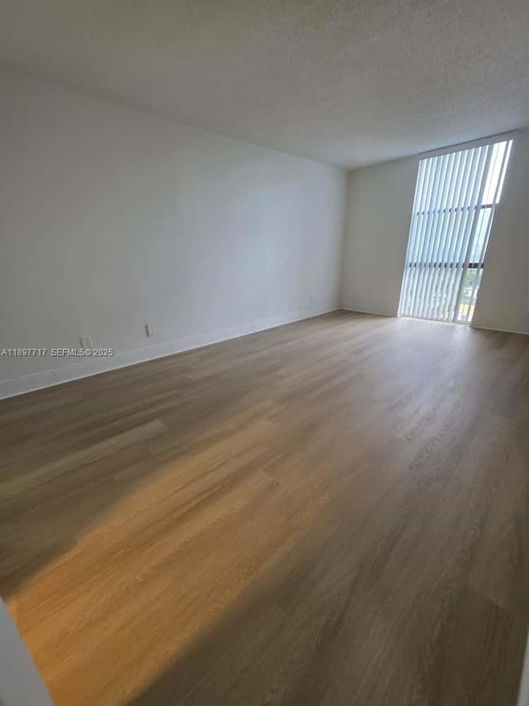 13499 Biscayne Boulevard 811 — photo 6