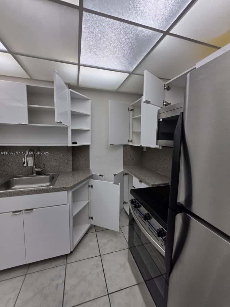 13499 Biscayne Boulevard 811 — photo 9
