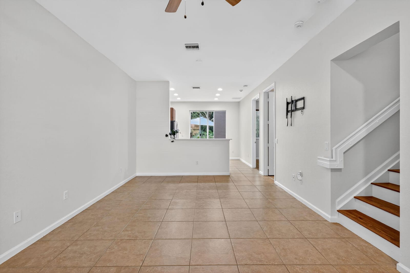 7458 Sarentino Lane, Boynton Beach, FL 33437 photo 8