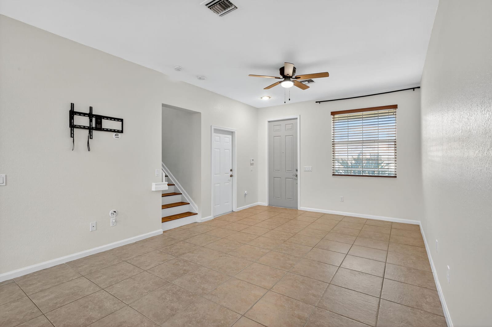 7458 Sarentino Lane, Boynton Beach, FL 33437 photo 10