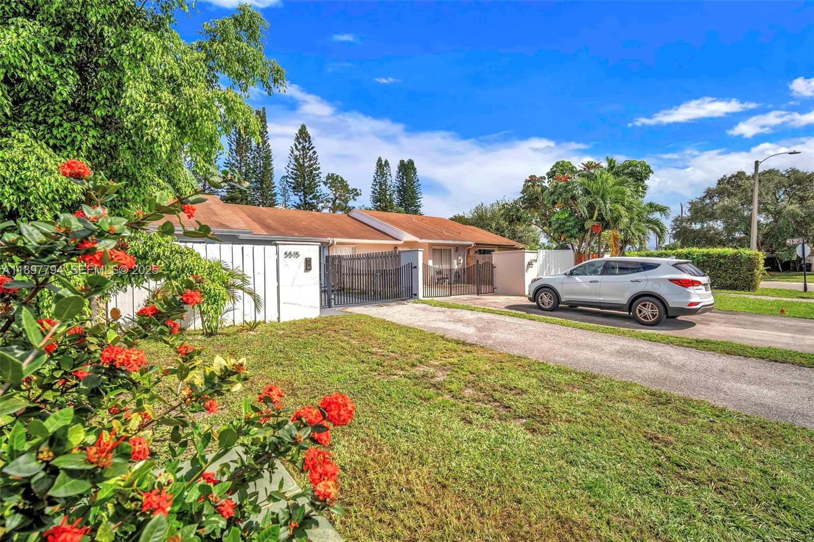 5515 Biscayne Drive, Greenacres, FL 33463