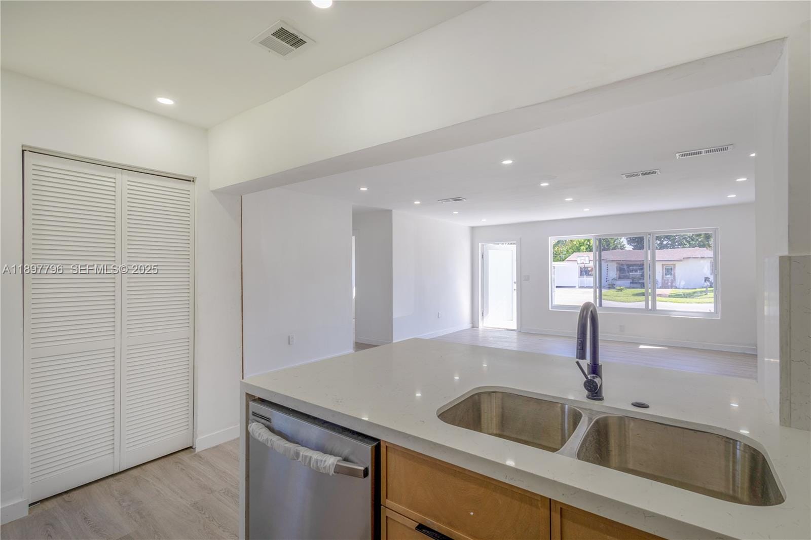 6371 Scott Street, Hollywood, FL 33024 photo 9