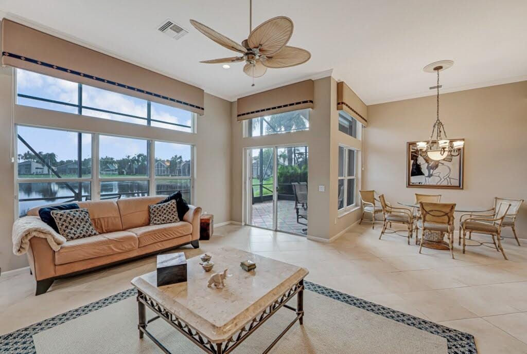 8770 Arbor Walk Drive, Lake Worth, FL 33467 photo 9