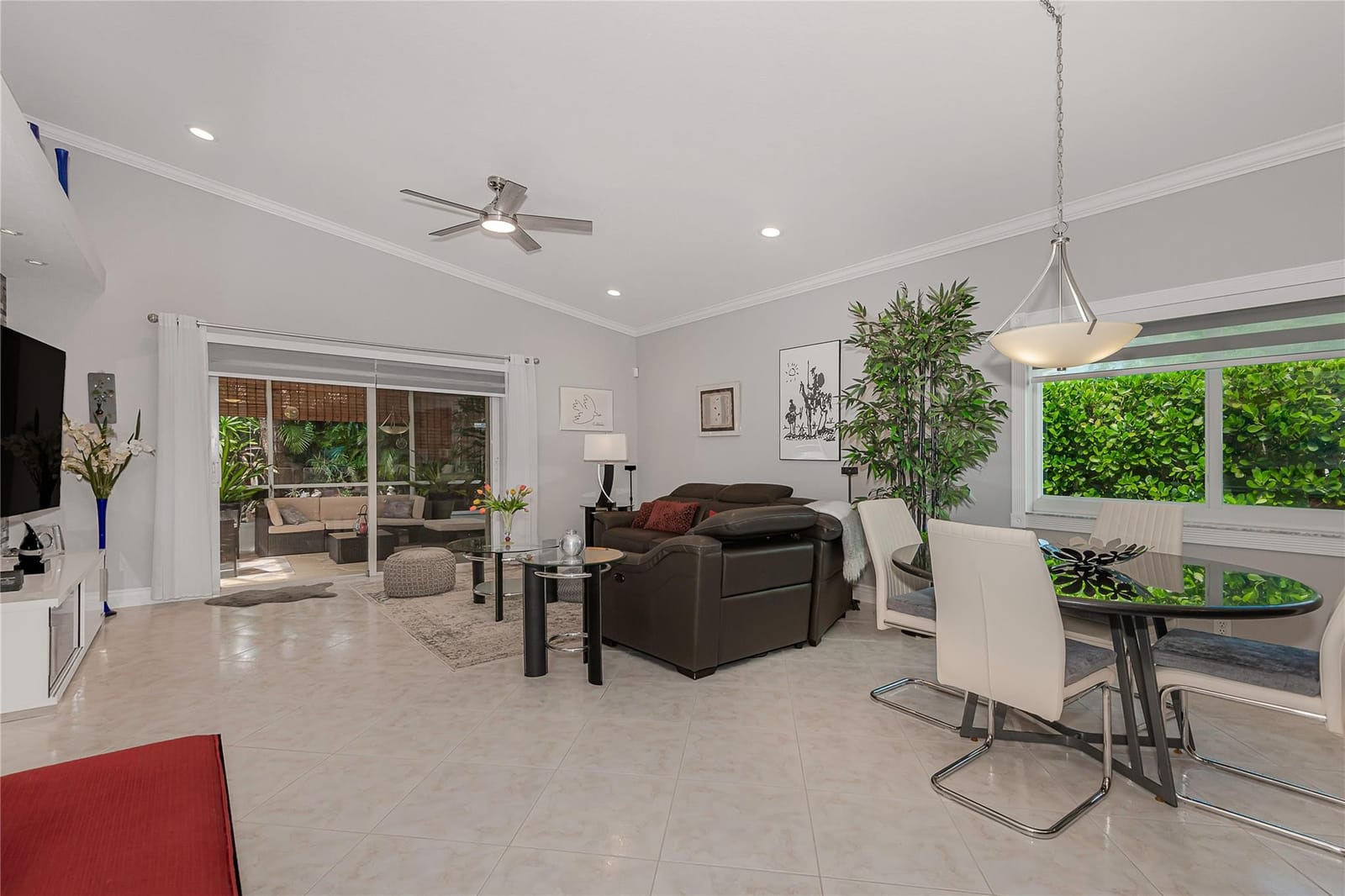 1249 SW 46th Way, Deerfield Beach, FL 33442 photo 10
