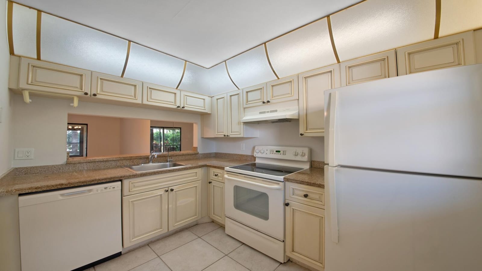 7118 Golf Colony Court 105, Lake Worth, FL 33467 photo 6
