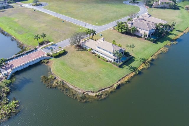 152 SE Santa Gardenia, Port St. Lucie, FL 34984