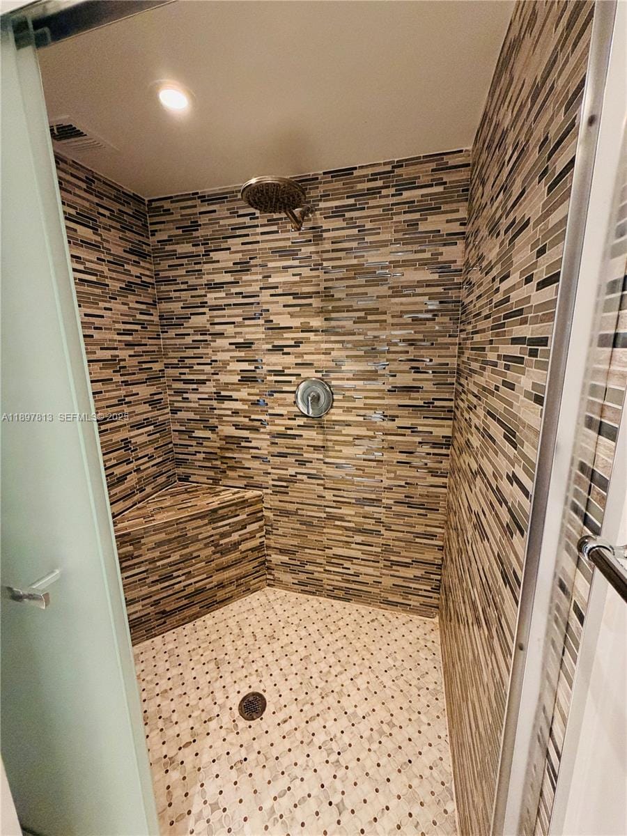 6423 Collins Avenue 310, Miami Beach, FL 33141 photo 13