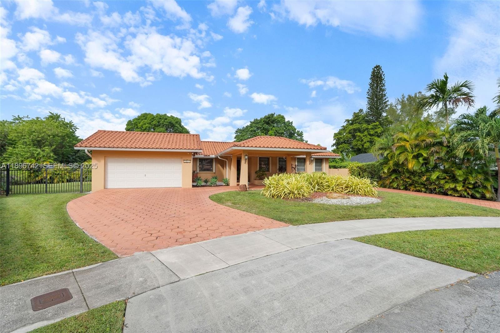 7040 SW 95th Court, Miami, FL 33173