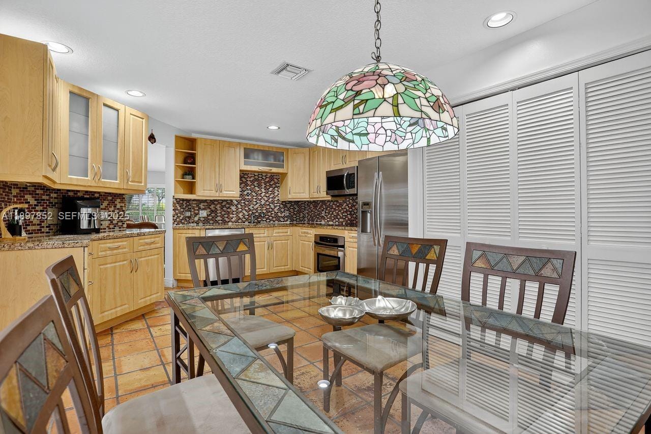 4119 W Palm Aire Drive A4 — photo 7