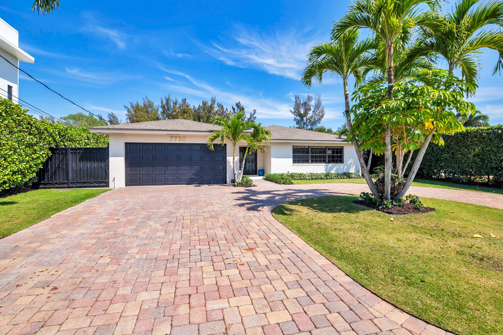 7730 Beta Circle E, Lake Clarke Shores, FL 33406 photo 2