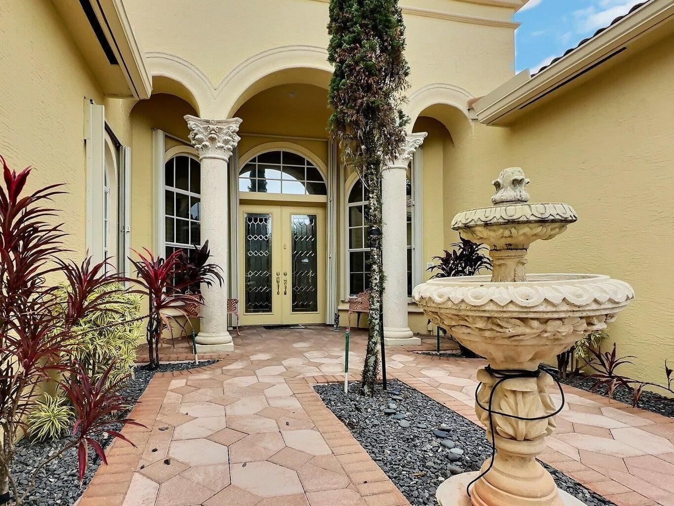 8768 Via Prestigio E, Wellington, FL 33411 photo 2