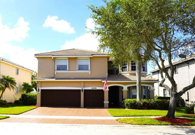 16352 SW 14th Street, sold in Heftler Homes At Pembroke, Pembroke Pines, FL