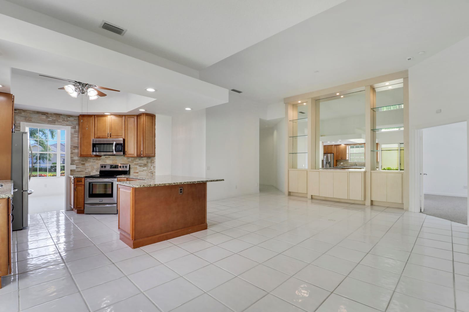 220 NW Bentley Circle — photo 11