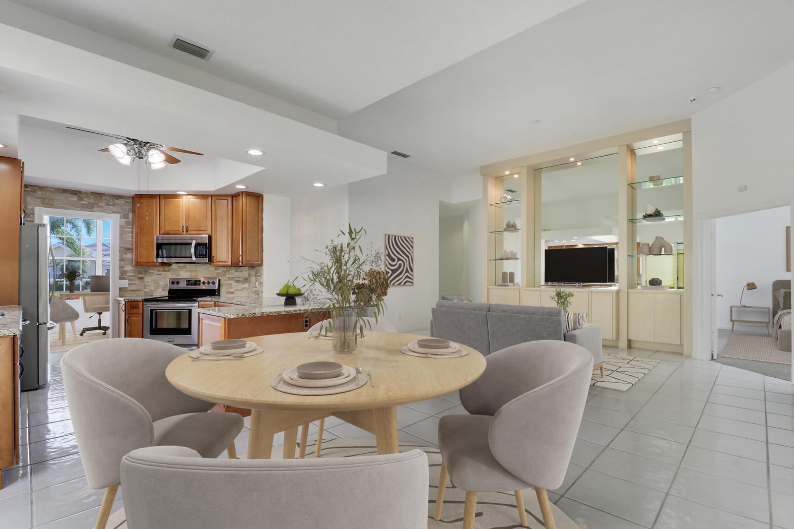 220 NW Bentley Circle — photo 12