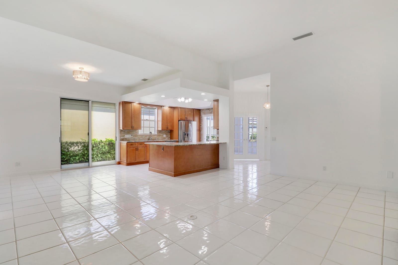 220 NW Bentley Circle — photo 9