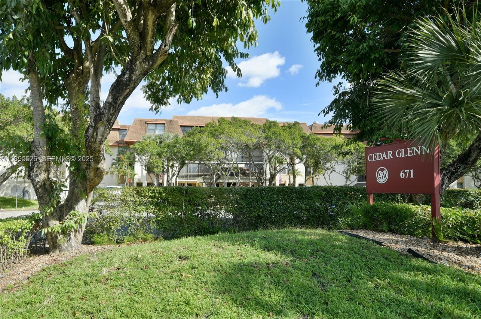 671 NE 195th Street 416-E, Miami, FL 33179 photo 9