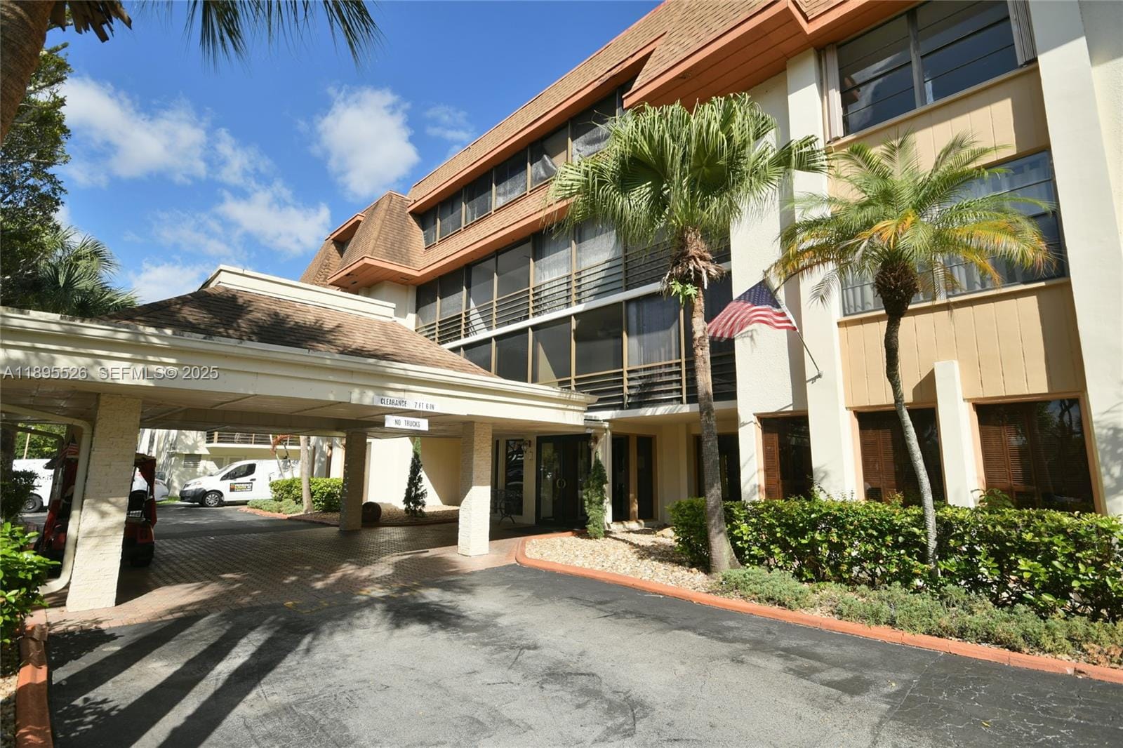 671 NE 195th Street 416-E, Miami, FL 33179 photo 10