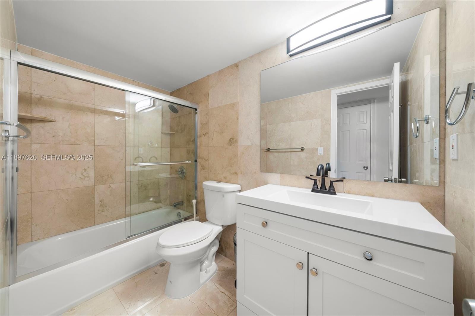 5555 Collins Avenue 14E, Miami Beach, FL 33140 photo 20