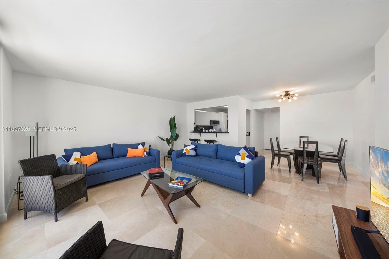 5555 Collins Avenue 14E, Miami Beach, FL 33140 photo 4