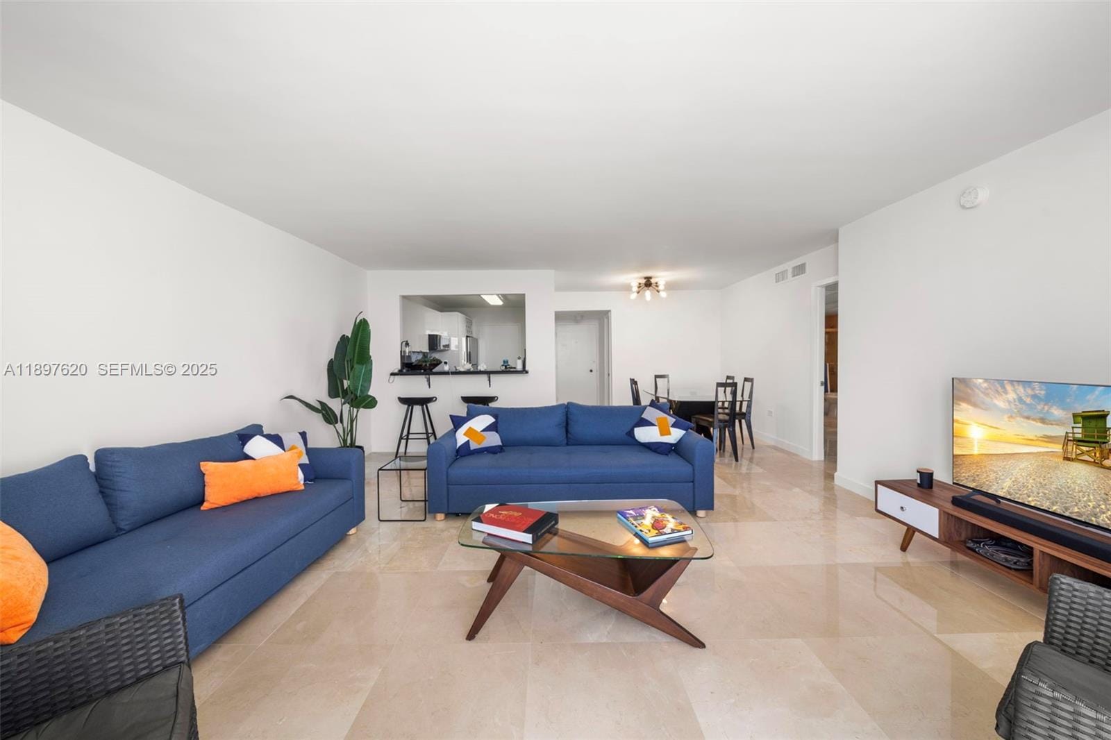 5555 Collins Avenue 14E, Miami Beach, FL 33140 photo 10