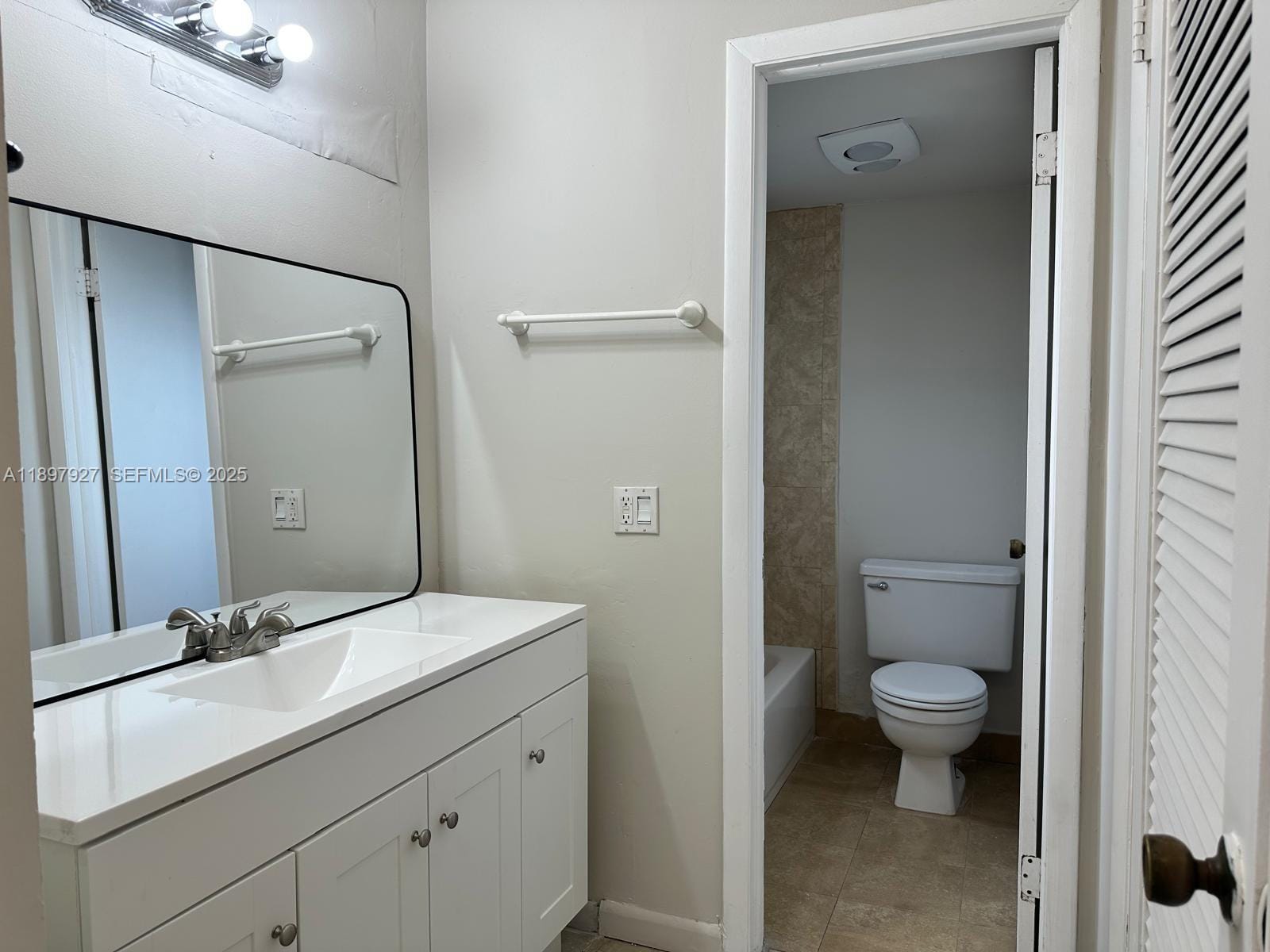3100 N Pine Island Road 310 — photo 7