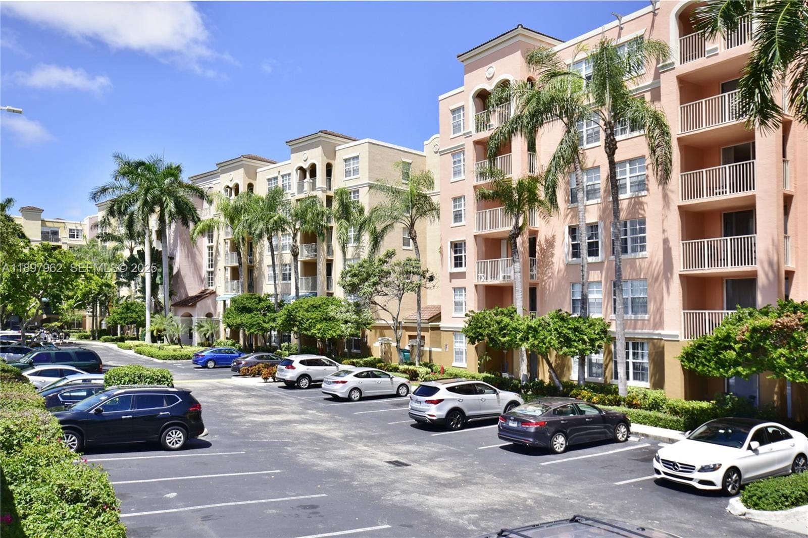 19501 E Country Club Drive 9404, Aventura, FL 33180 photo 22