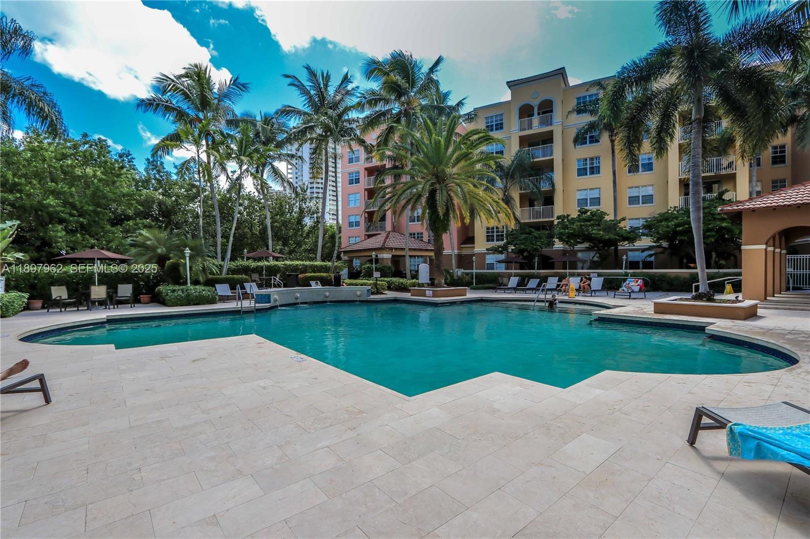 19501 E Country Club Drive 9404, Aventura, FL 33180 photo 27
